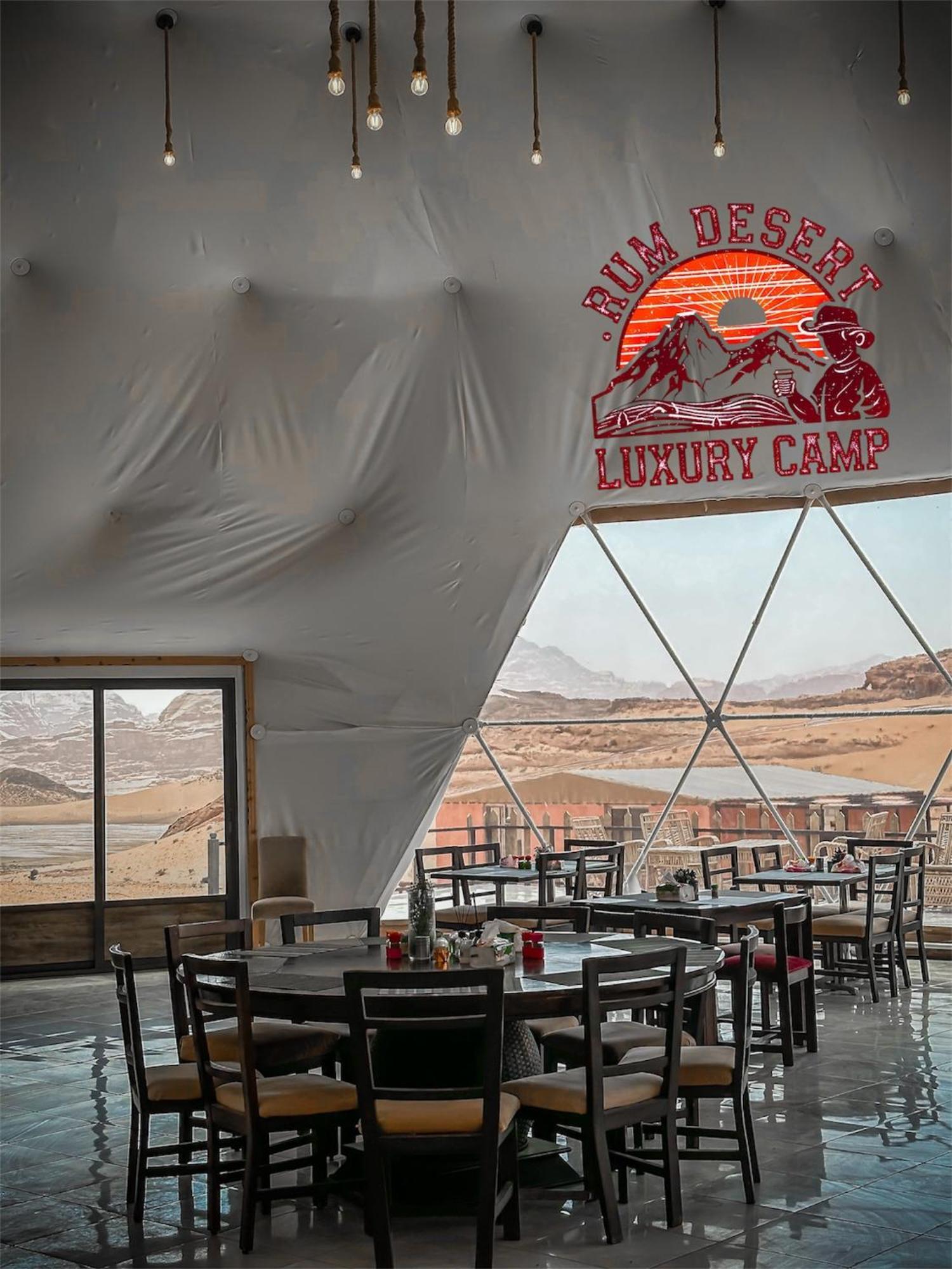Rum Desert Luxury Camp & Bubble Room 와디럼 외부 사진
