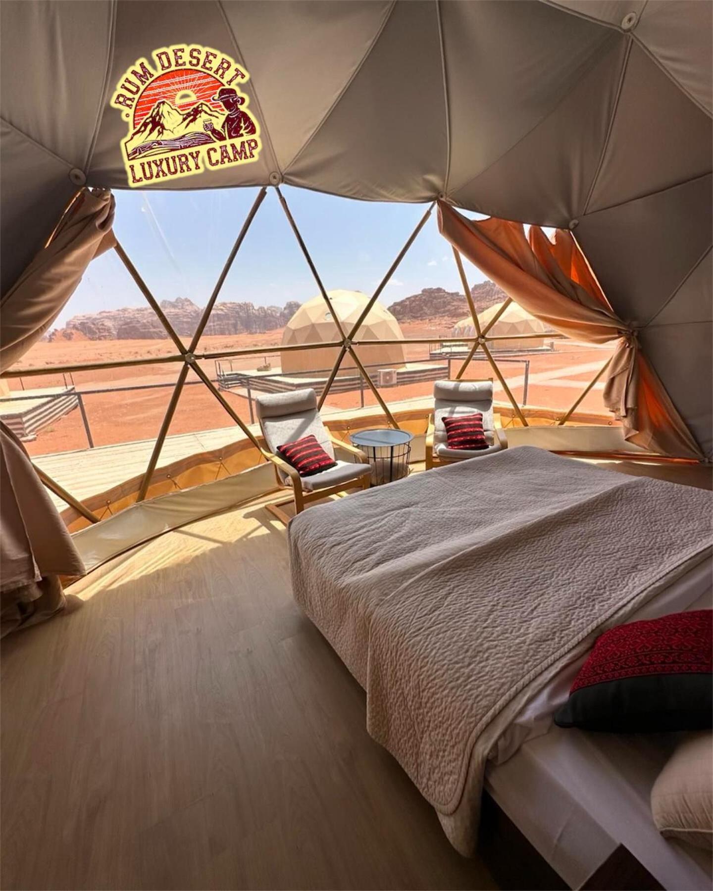 Rum Desert Luxury Camp & Bubble Room 와디럼 외부 사진